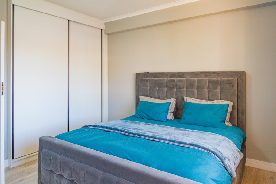 To Let 3 Bedroom Property for Rent in Sea Point Western Cape